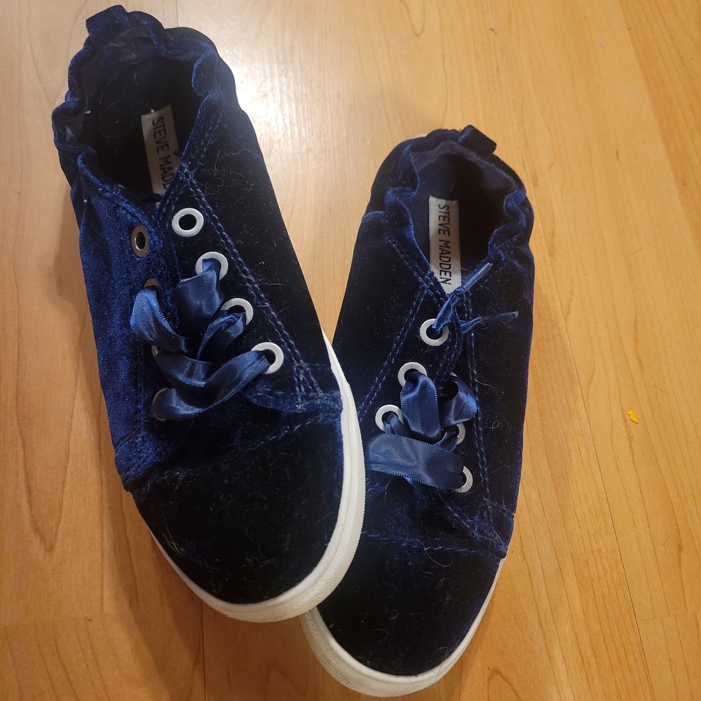 Steve Madden Deep Blue Velvet Sneakers